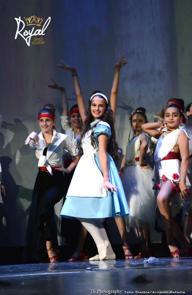 Alice Sails in Royaland #Alice