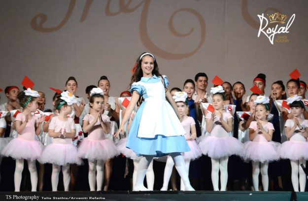 Alice Sails in Royaland #Alice