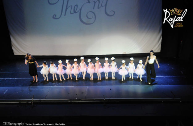 Alice Sails in Royaland #flowers