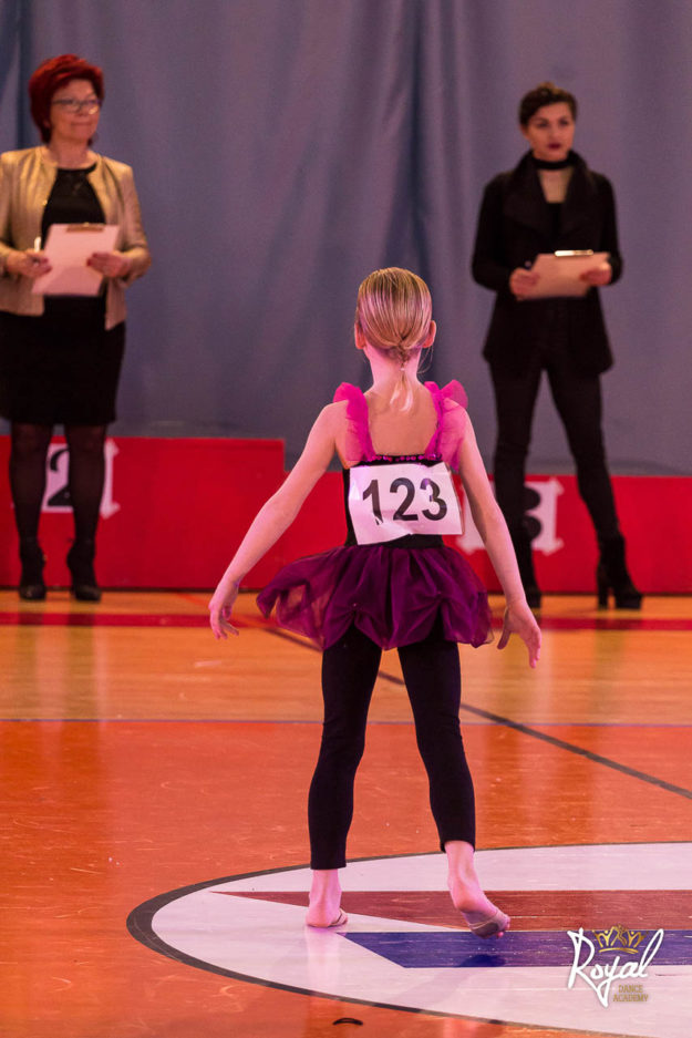 Contemporary #Ariadni