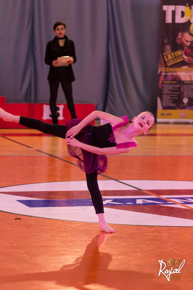 Contemporary #Ariadni