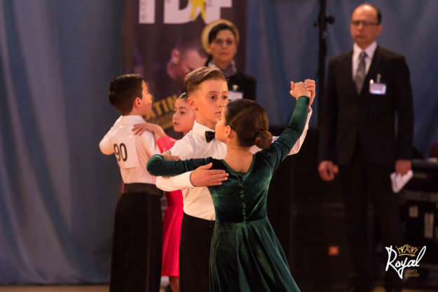 Couple Standard Juvenile