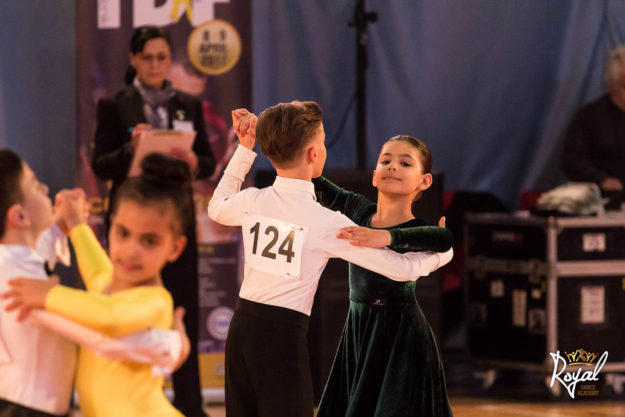 Couple Standard Juvenile