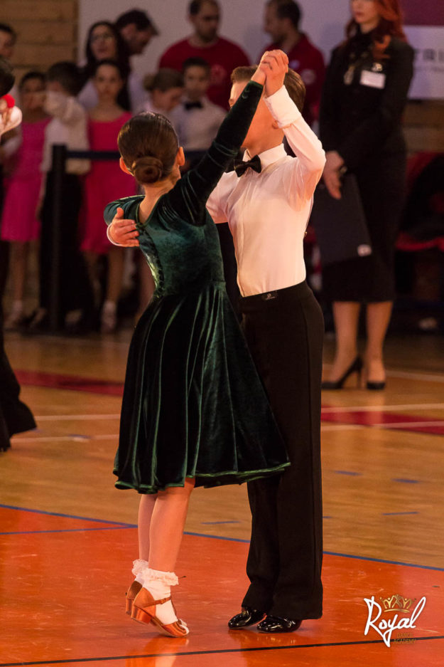 Couple Standard Juvenile