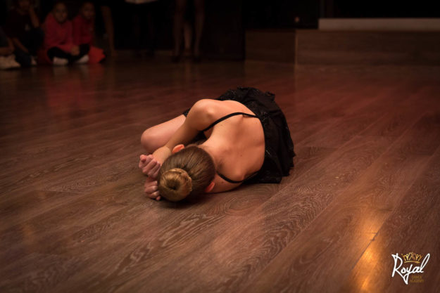 Christmas Party #contemporary #solo