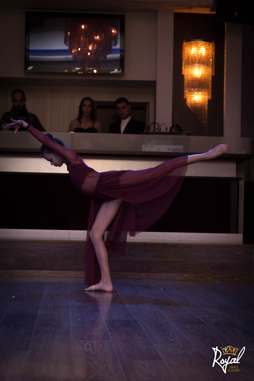 Christmas Party #contemporary #solo