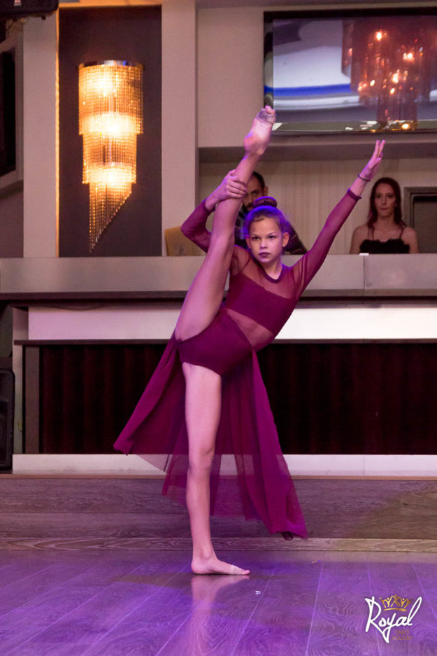 Christmas Party #contemporary #solo