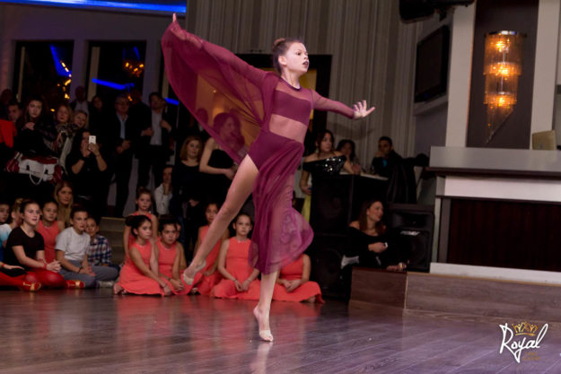 Christmas Party #contemporary #solo