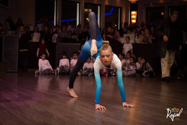 Christmas Party #contemporary #solo