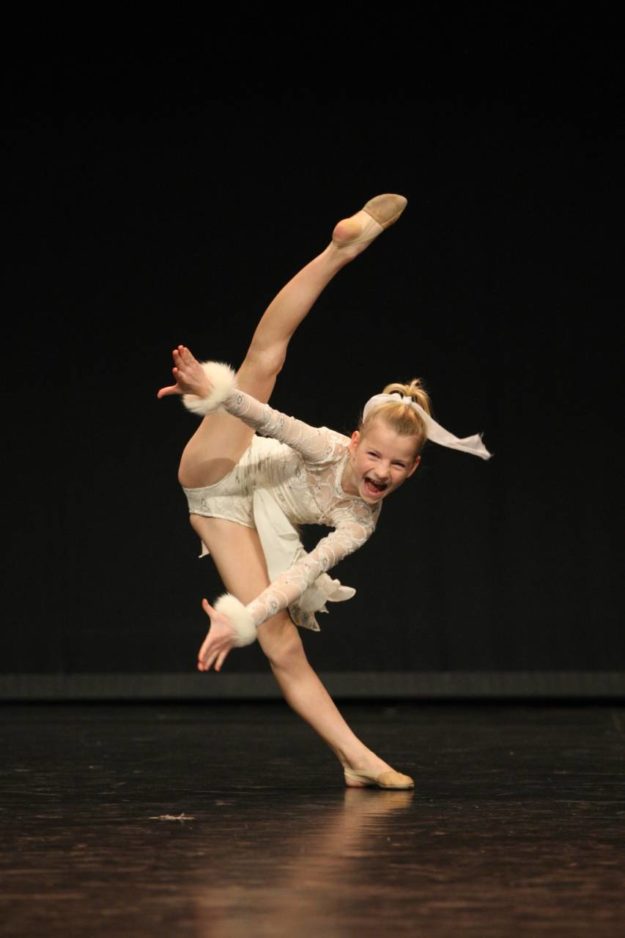 Contemporary #Ariadni